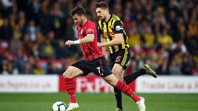 英超焦点战：曼联逆袭破切尔西不败，利物浦五连胜领跑积分榜